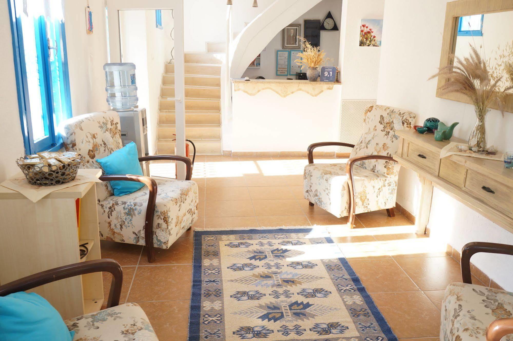 Esmana Hotel Bitez Bagian luar foto