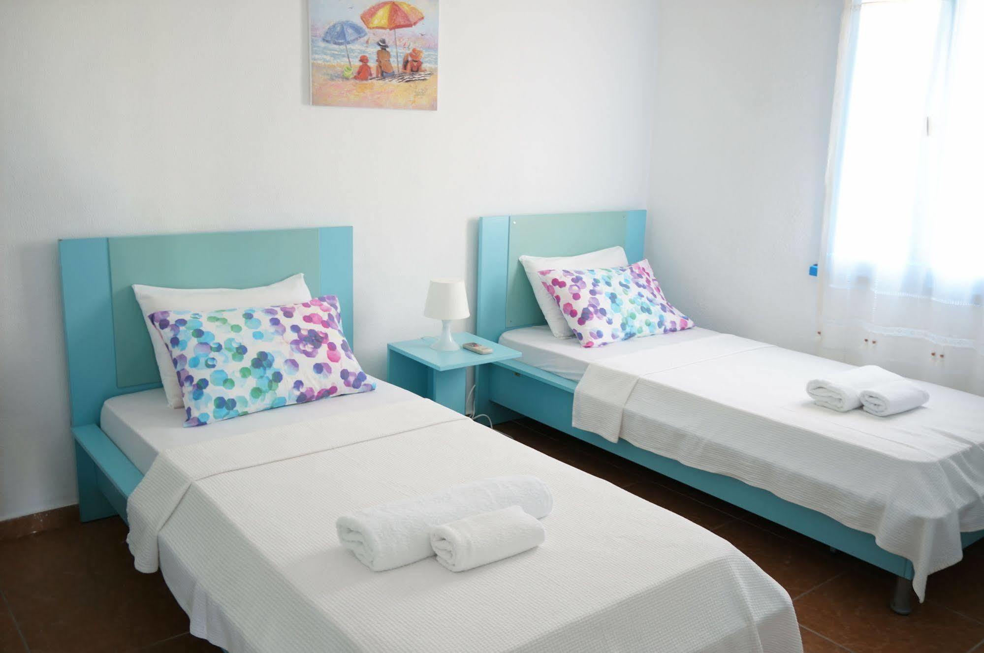 Esmana Hotel Bitez Bagian luar foto
