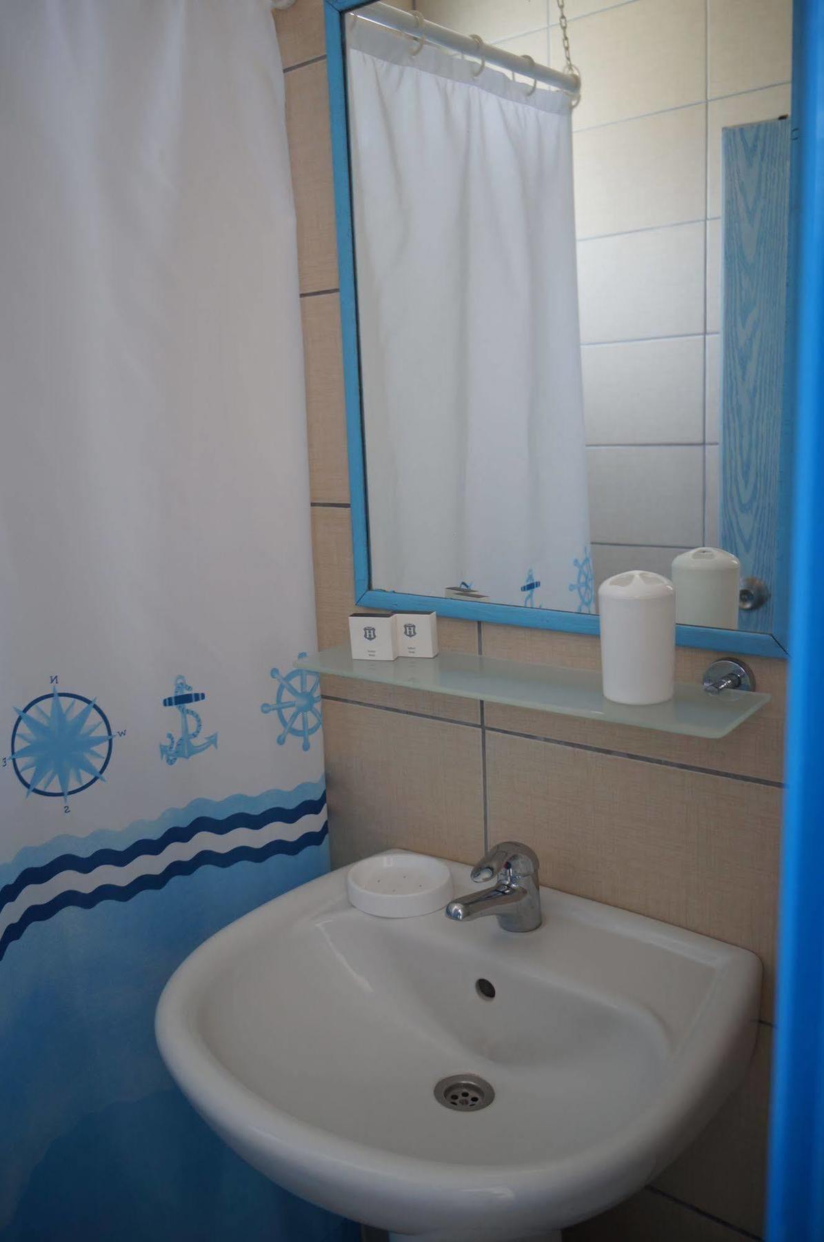 Esmana Hotel Bitez Bagian luar foto