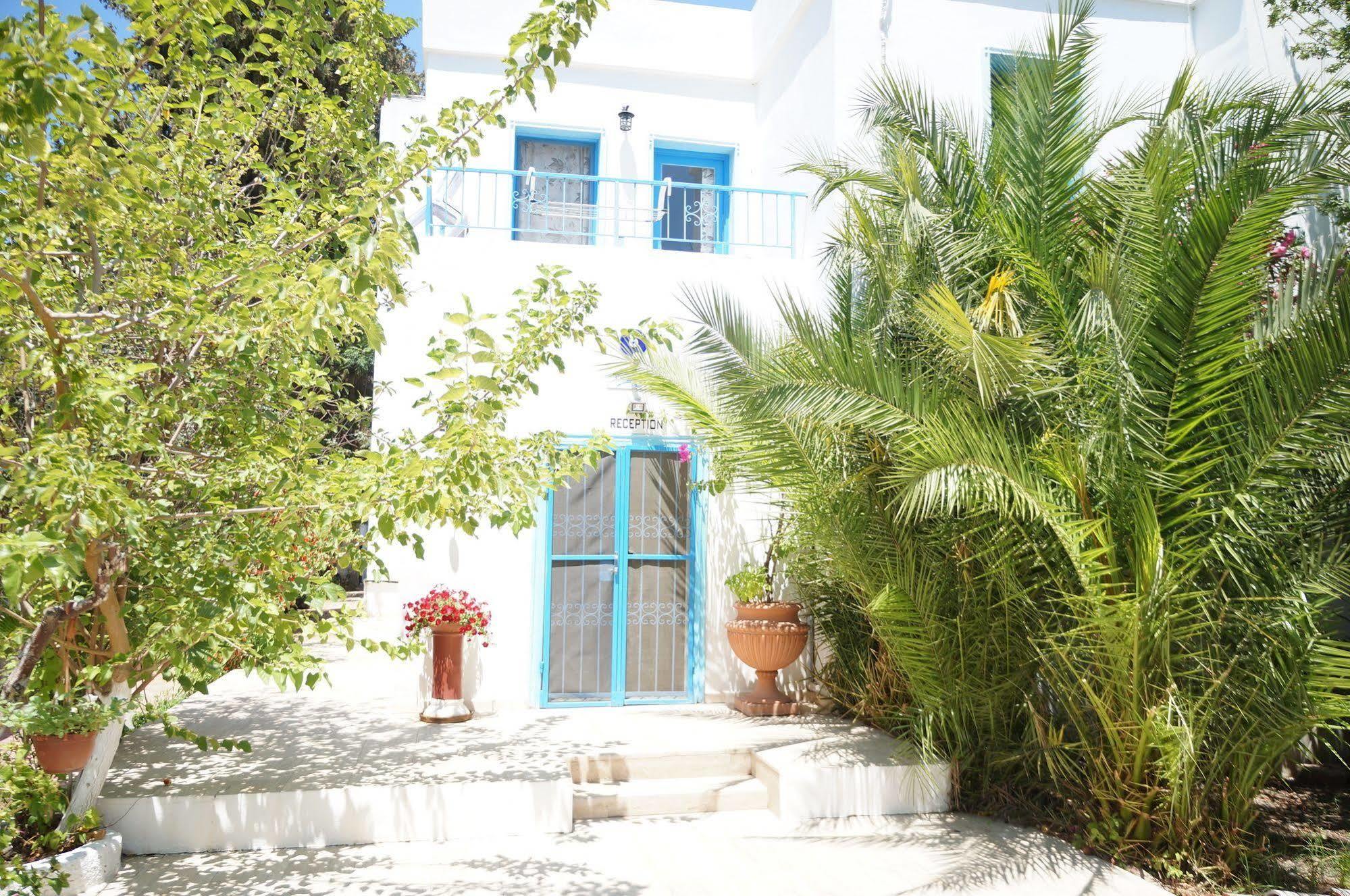 Esmana Hotel Bitez Bagian luar foto