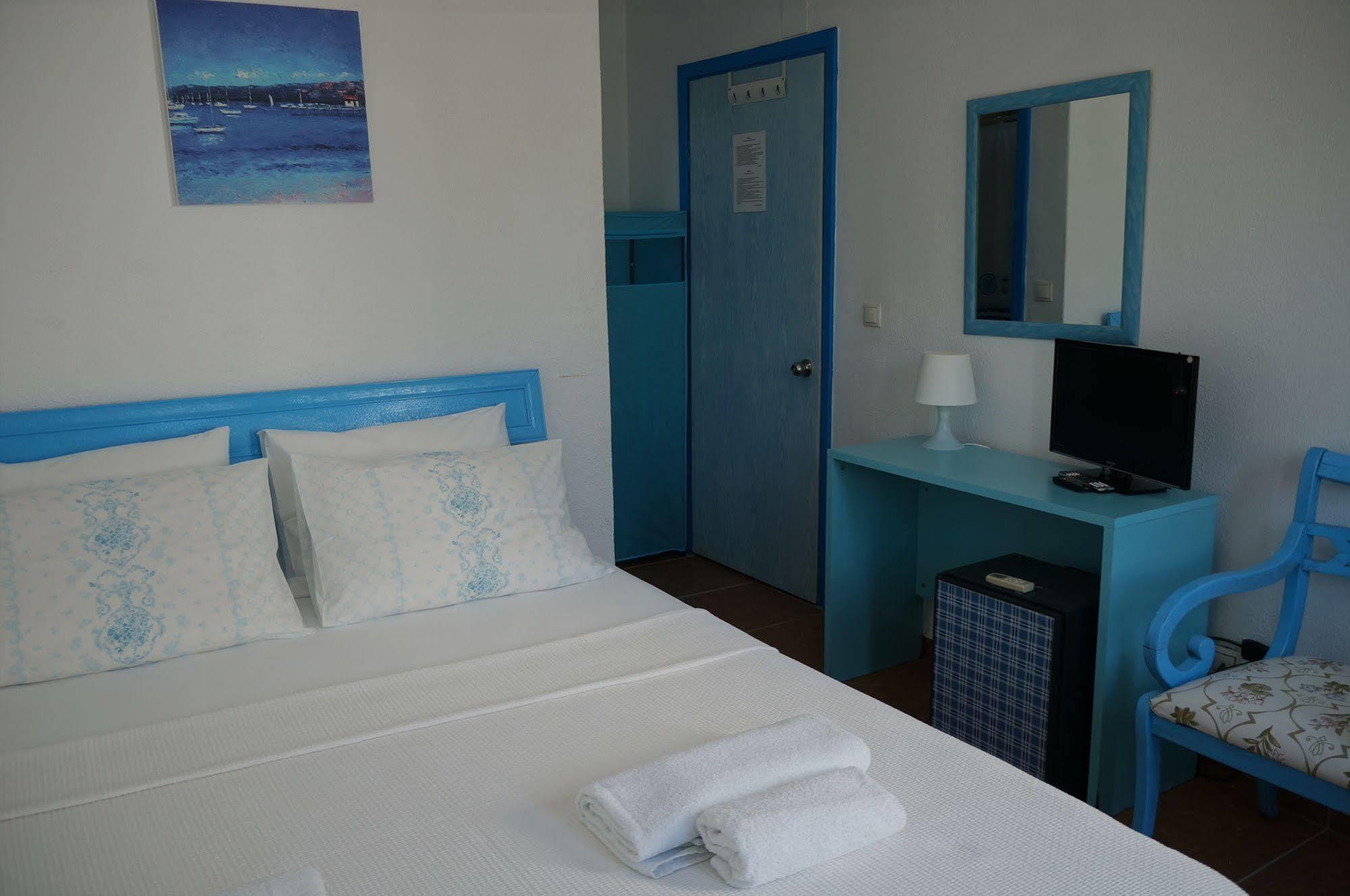 Esmana Hotel Bitez Bagian luar foto