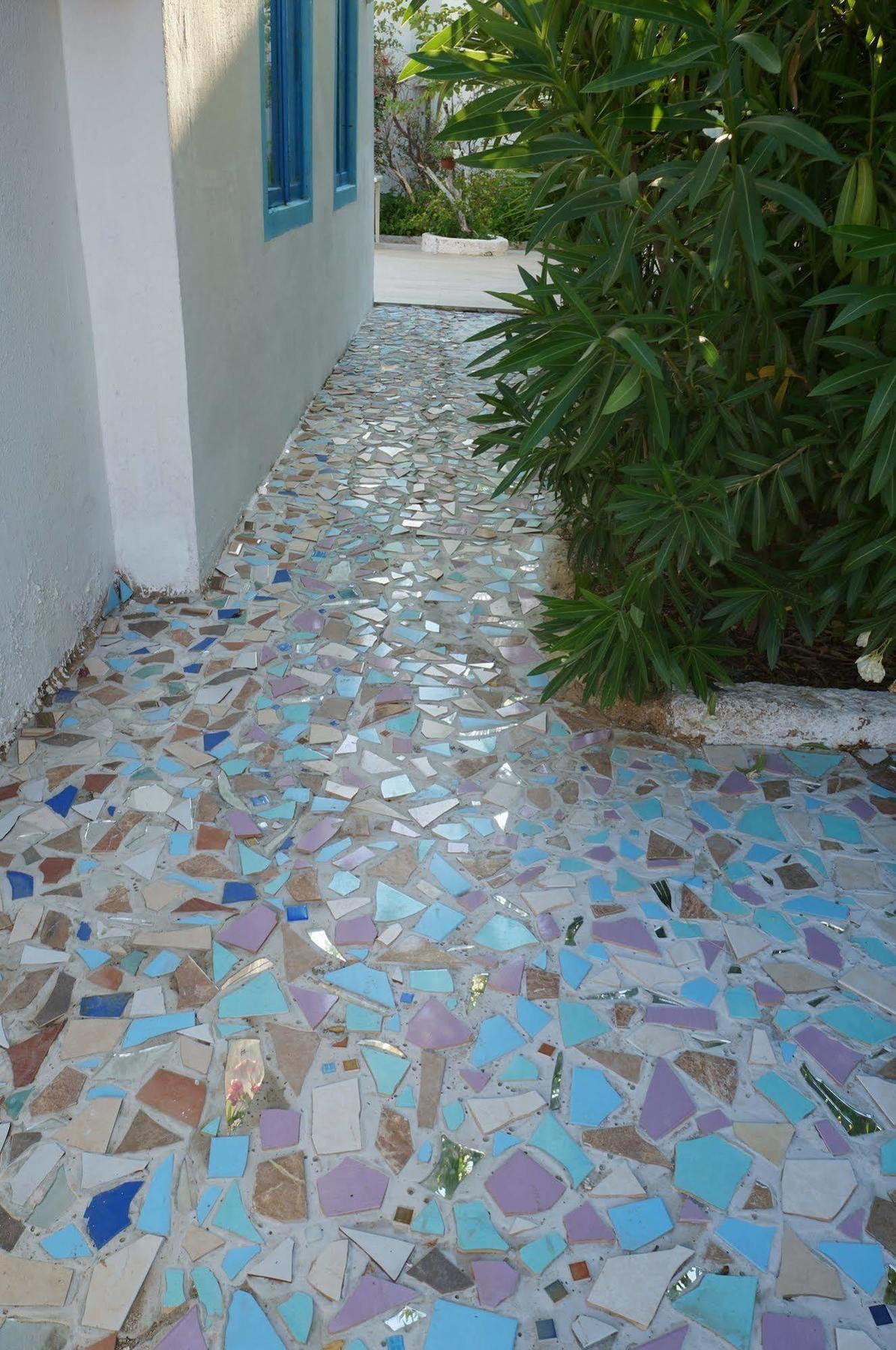 Esmana Hotel Bitez Bagian luar foto