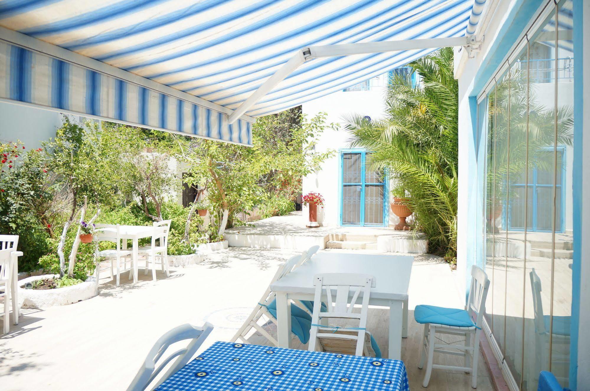 Esmana Hotel Bitez Bagian luar foto